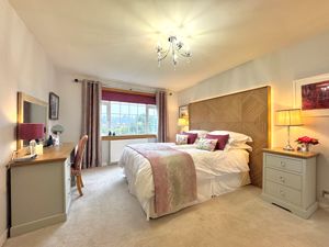 Photo 13- click for photo gallery